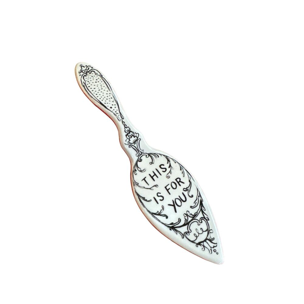 Anthropologie Molly Hatch This Is For You Ceramic Server Pie Cake Crowned Leaf